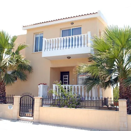 Diamond Villas *