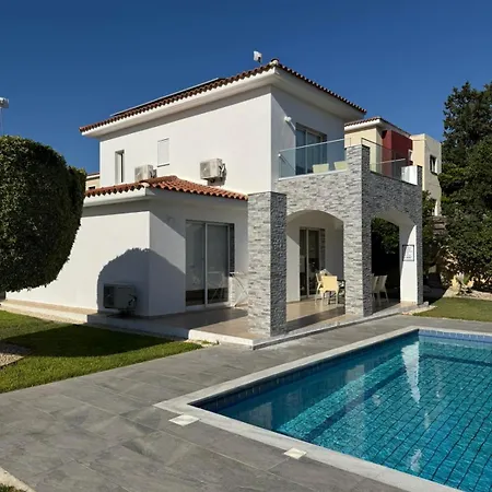 Diamond Villas *